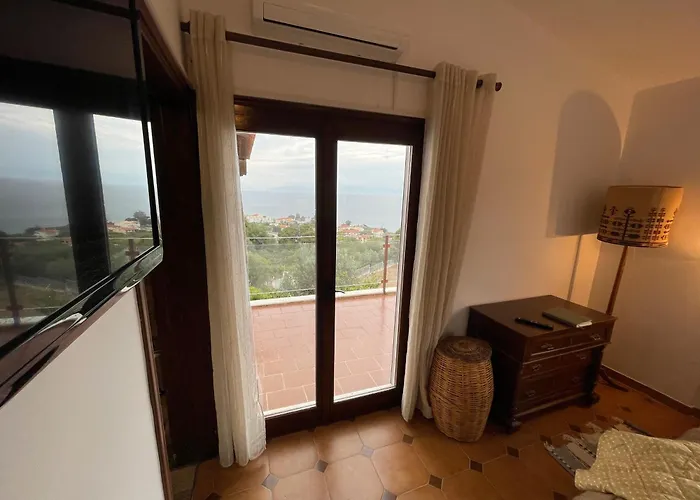 Melissiblue Fanis * Melíssion