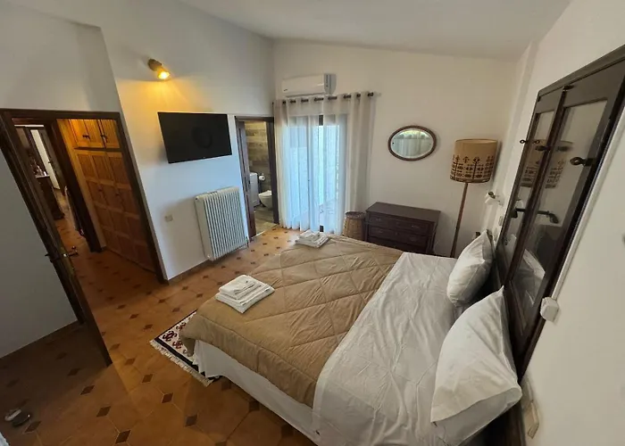 Melissiblue Fanis Melíssion